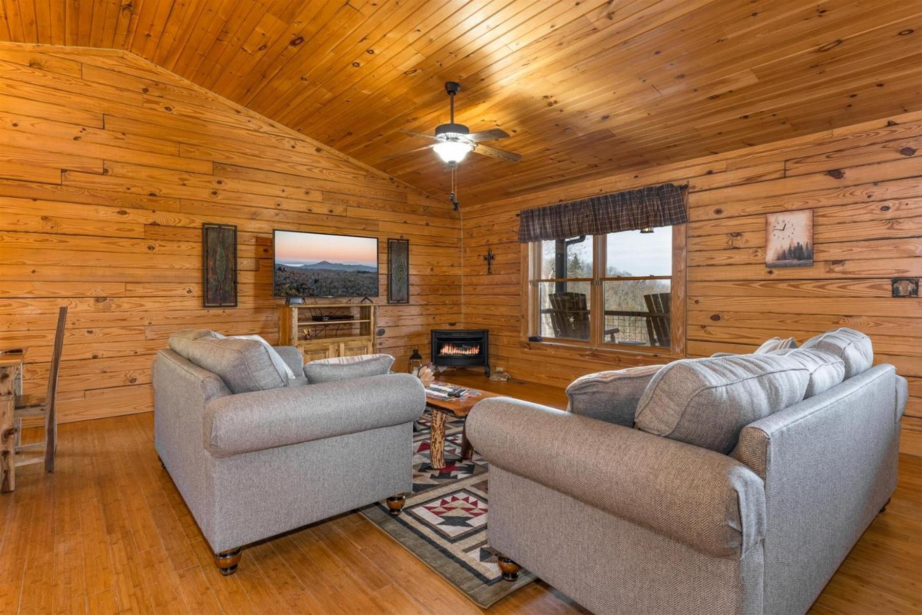 Bearadise Log Cabin Holiday home St. Pete Beach