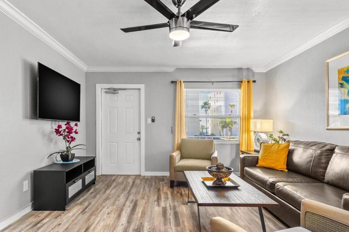 Sunset Suites! - 7 * St. Pete Beach