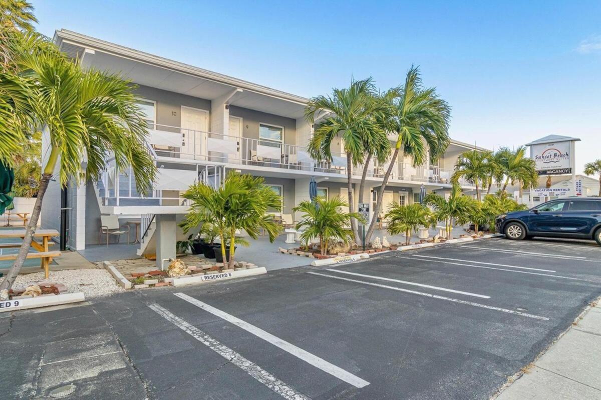 Apartment Sunset Suites! - 7 *