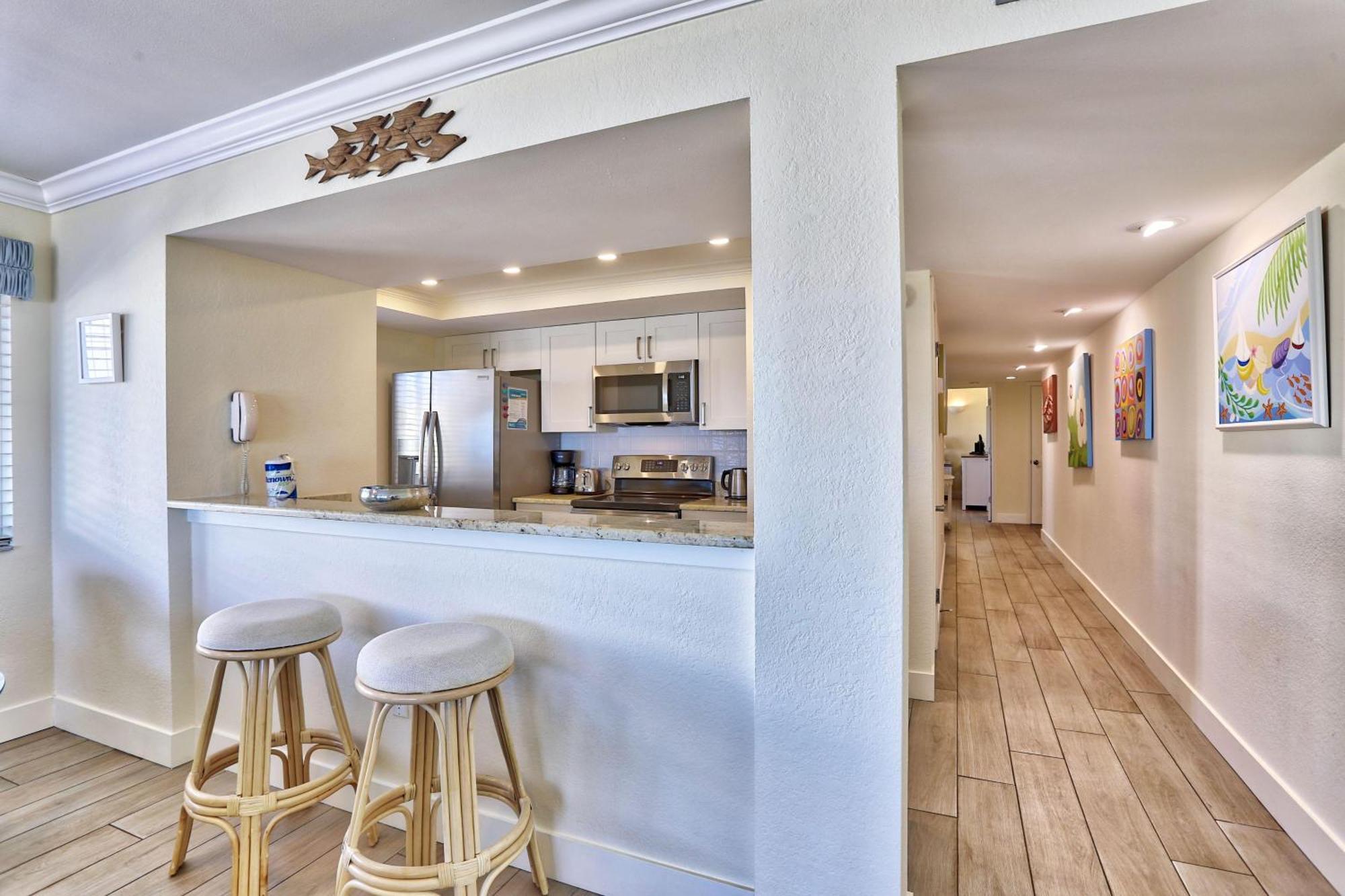 Land's End 7-406 Front - Premier Holiday home St. Pete Beach