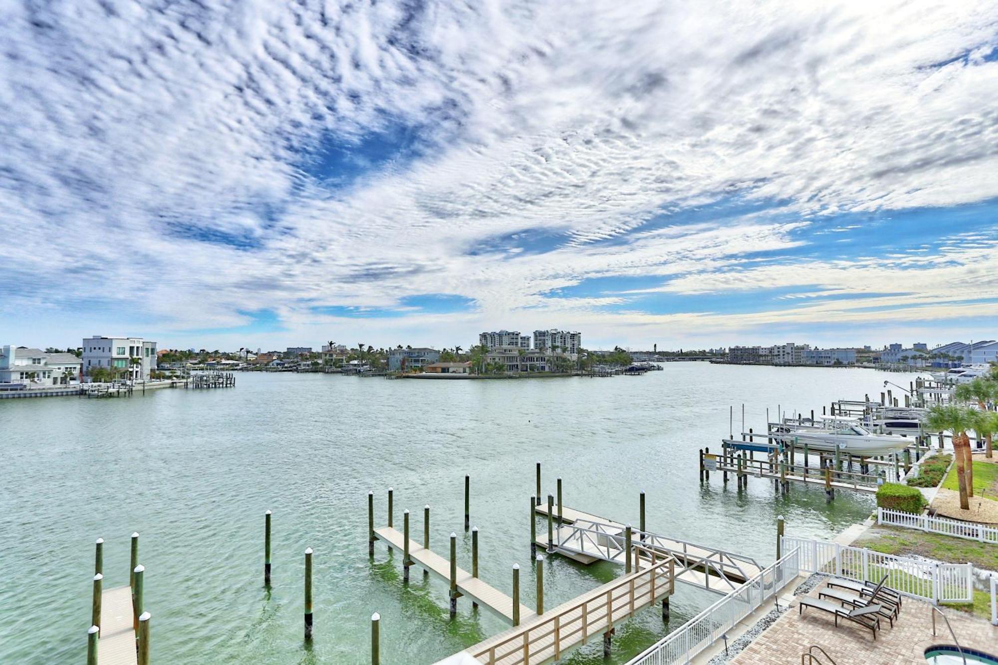 Holiday home Oceana 301 East *