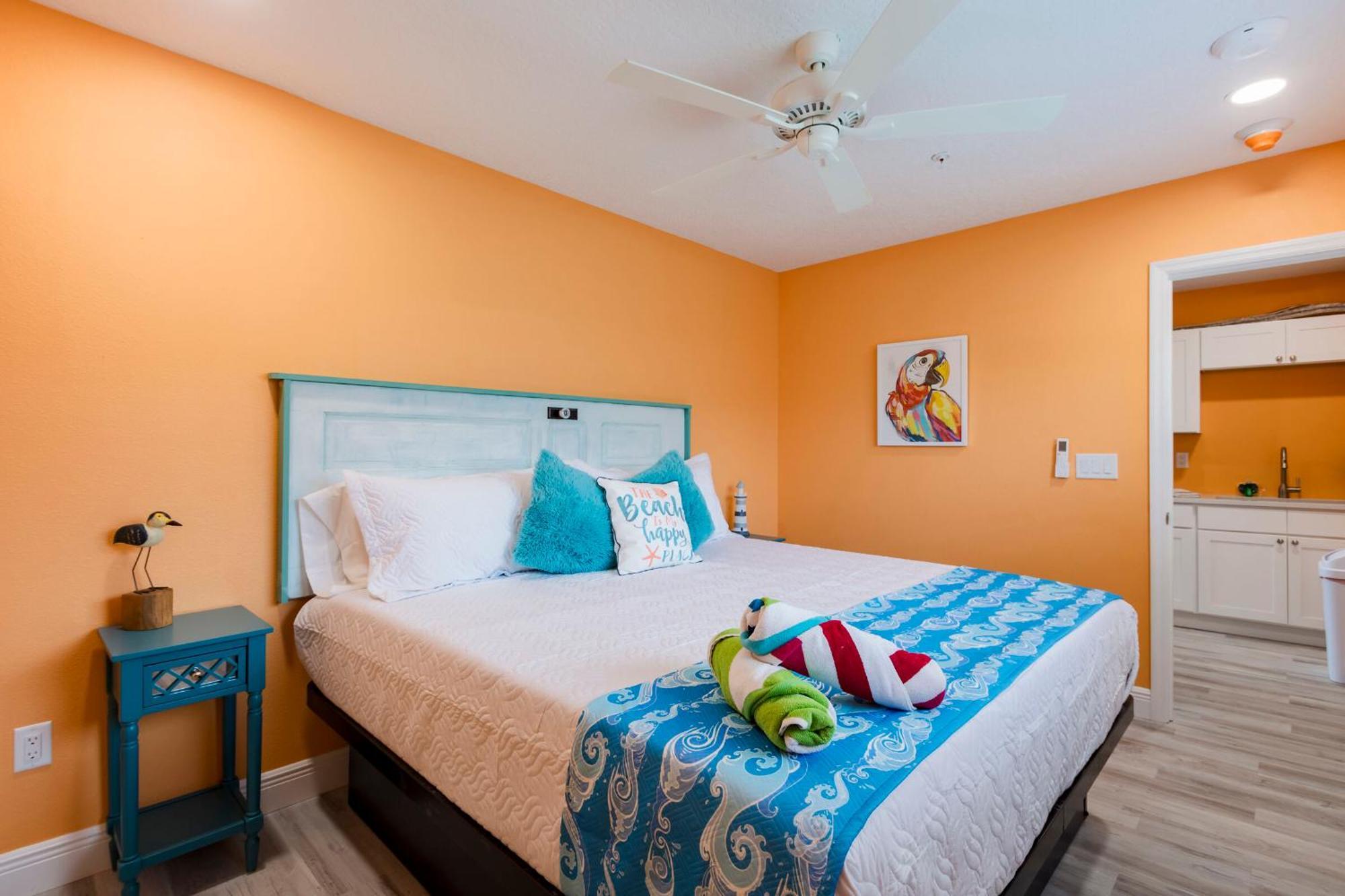 The Lofts At St Pete Motel