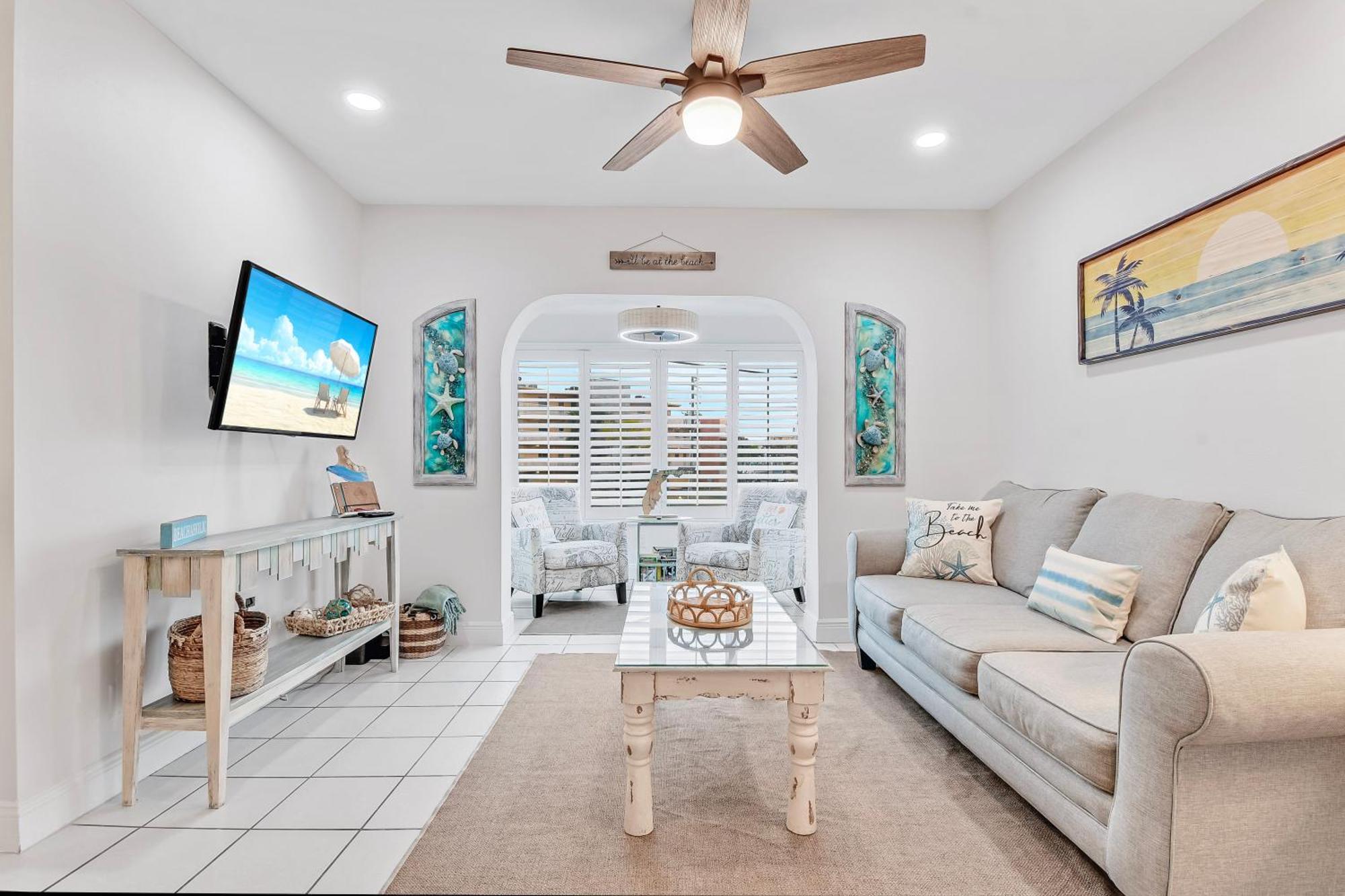 Funshine Pointe Capri Apartment