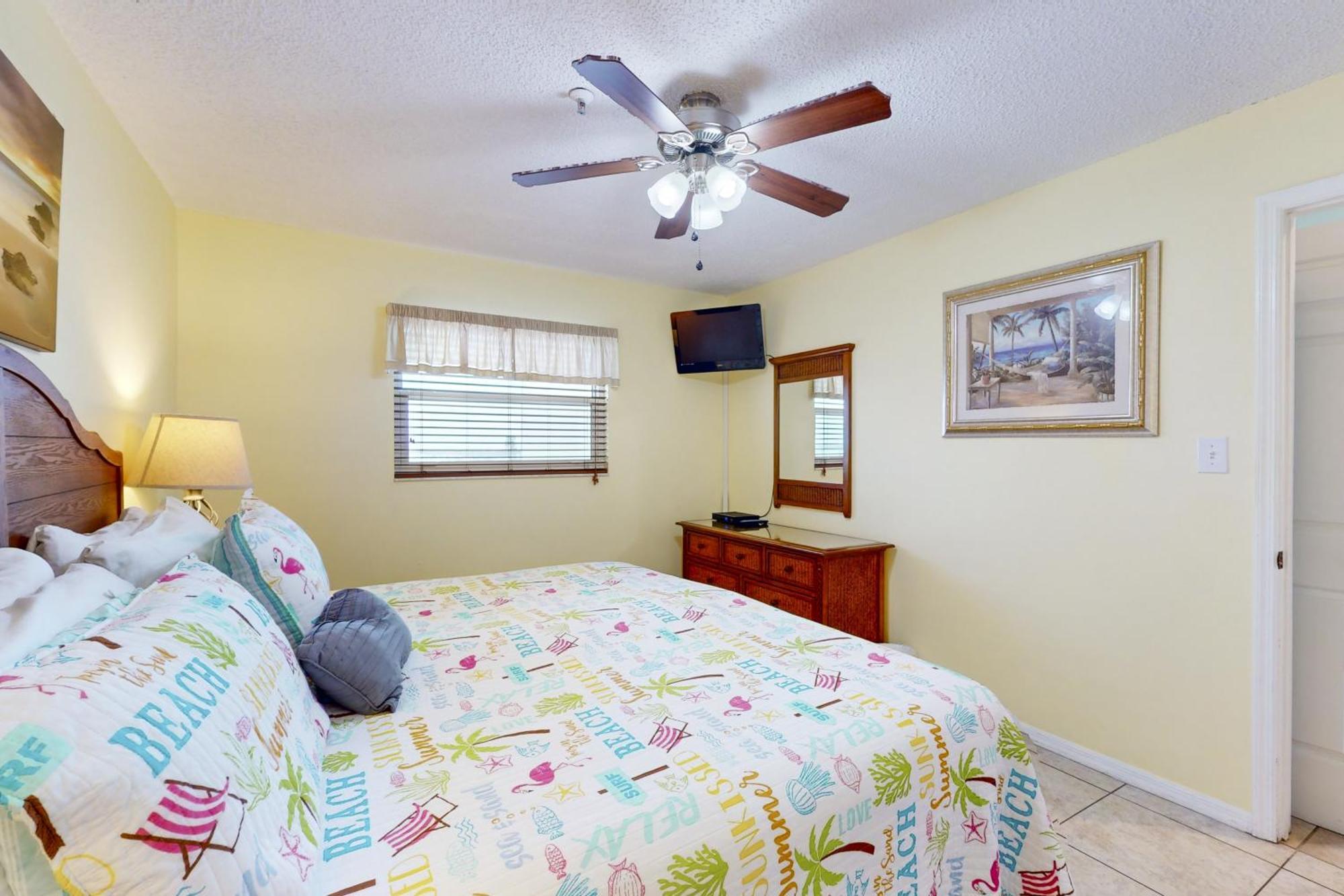 Apartment Sea Breeze 705 *
