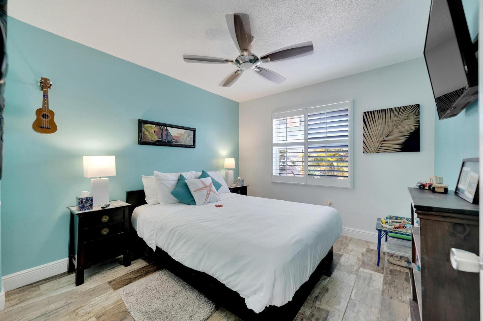 Newly Renovated 2 Beds 2 Baths In St Pete St. Pete Beach