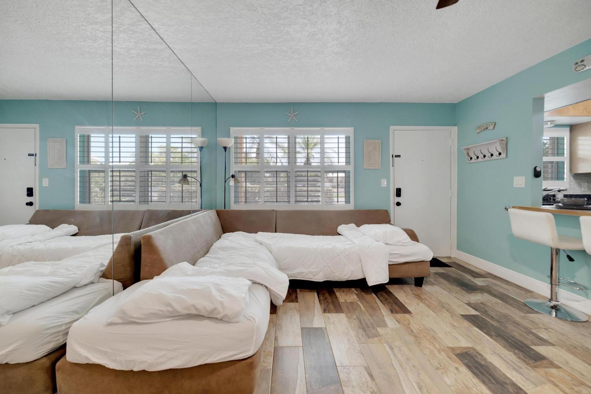 Holiday home Newly Renovated 2 Beds 2 Baths In St Pete
