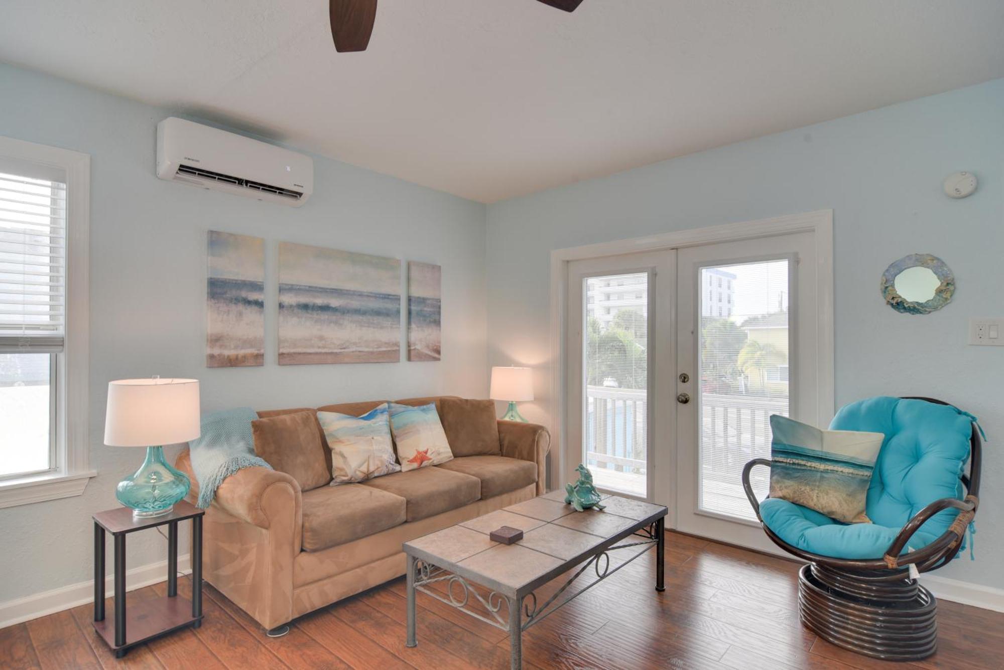 With Community Pool - Walk To Madeira Beach! * St. Pete Beach
