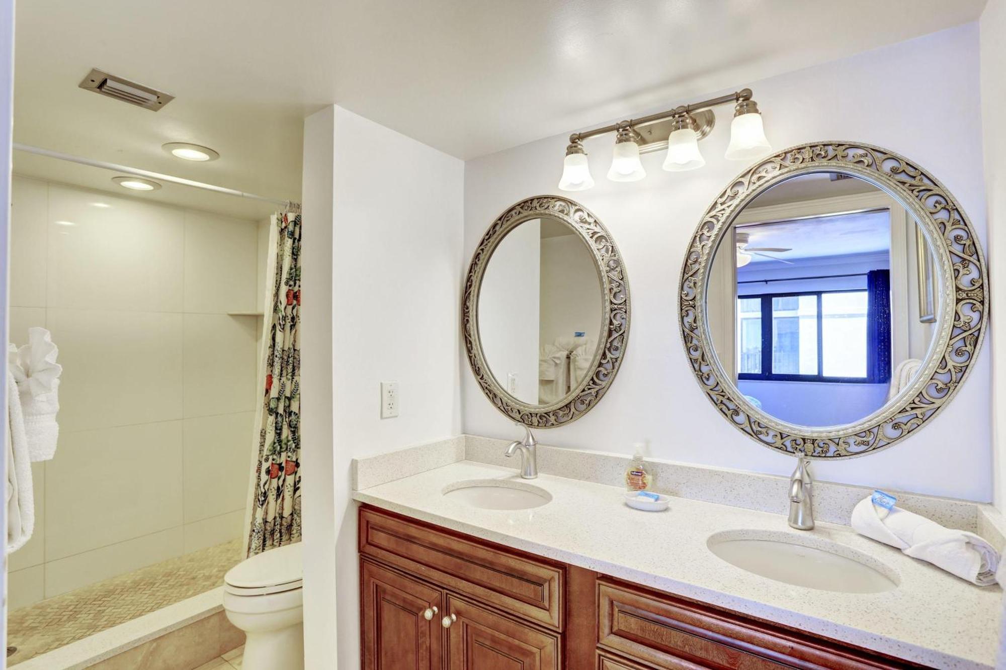 Land's End 5-305 Gulf-bay Front Holiday home St. Pete Beach