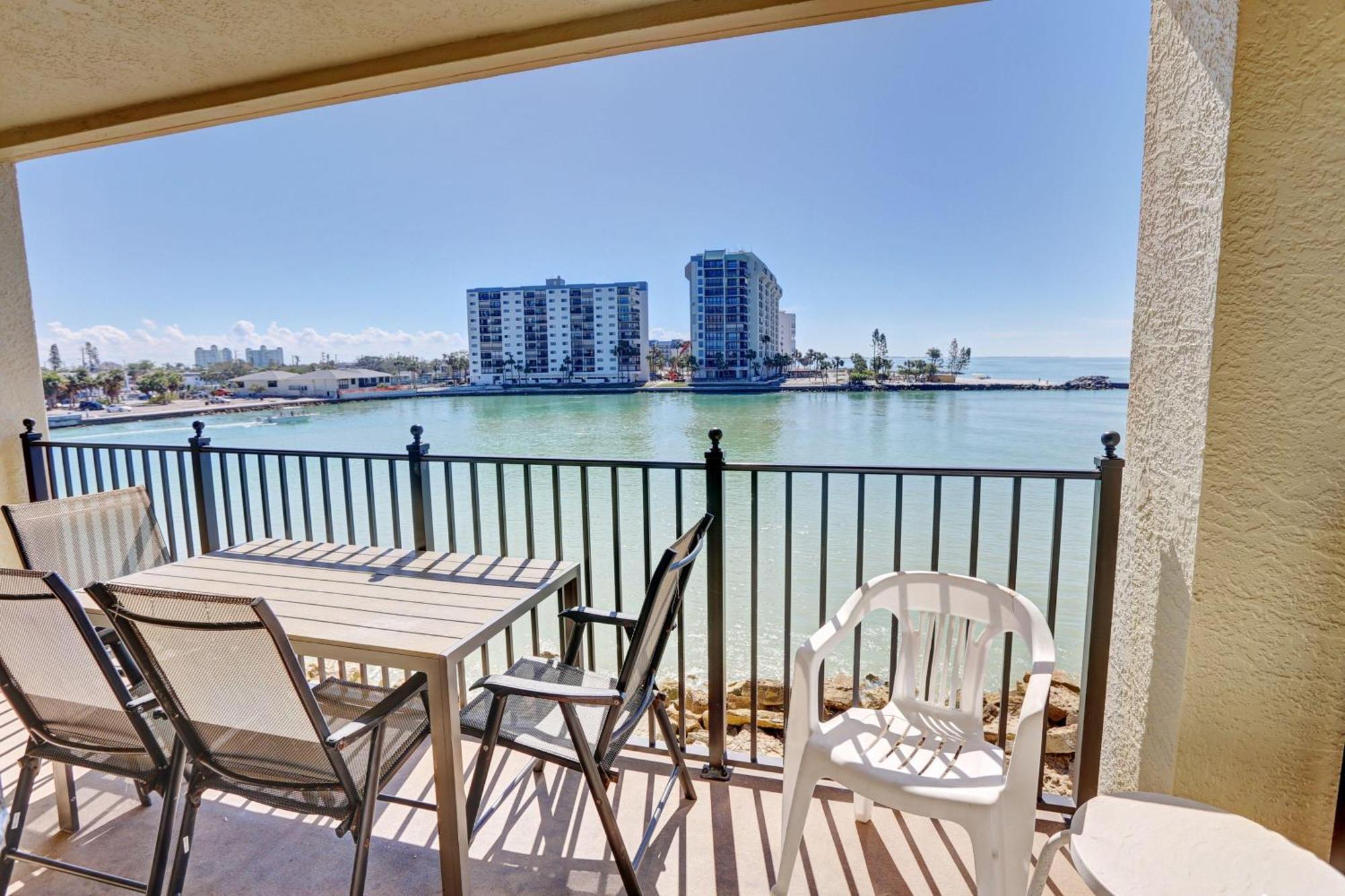 Land's End 5-305 Gulf-bay Front Holiday home