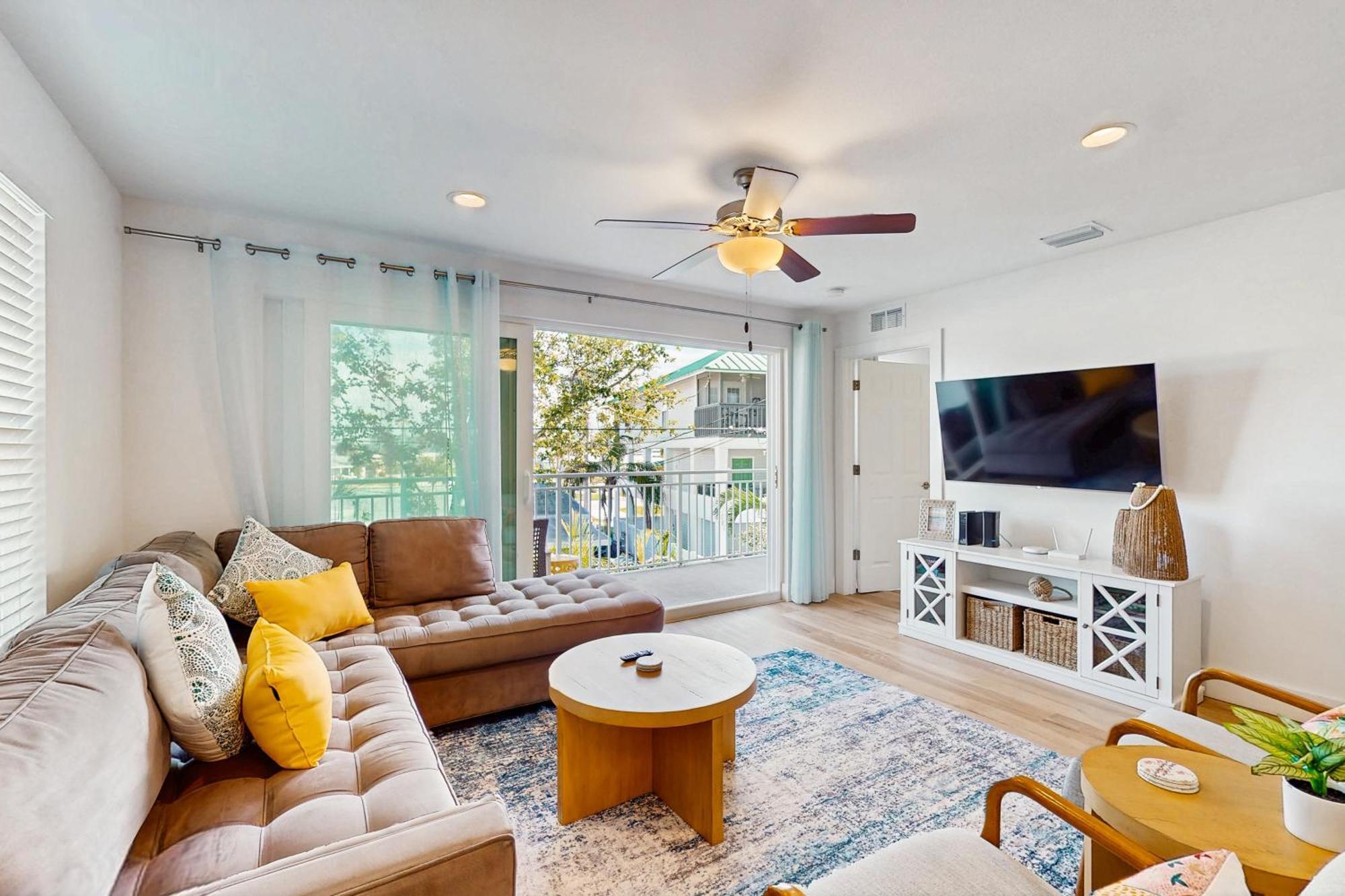 Mad Hideaway Apartment *