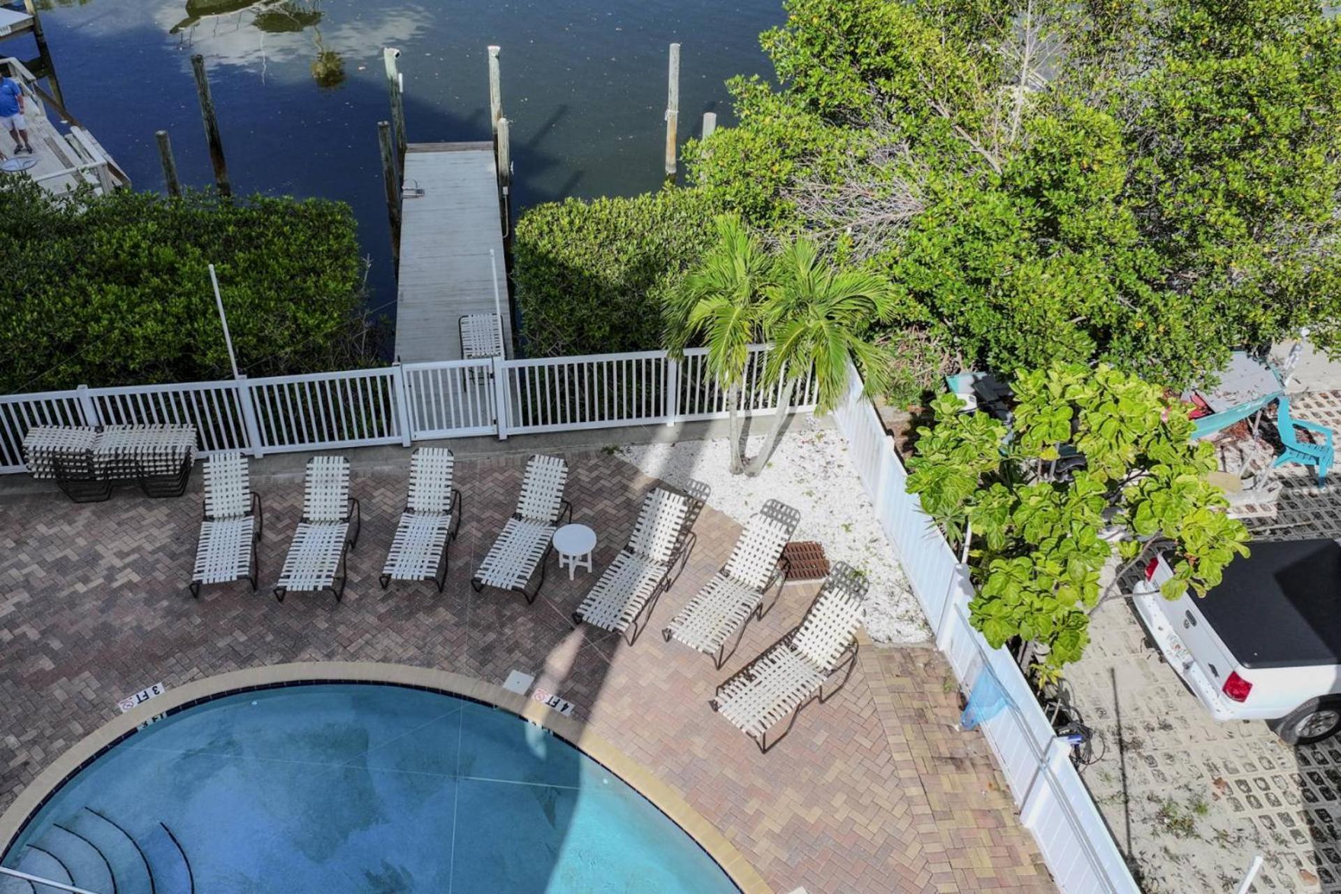 Holiday home 303 - Skyline - The Perky Pelican St. Pete Beach
