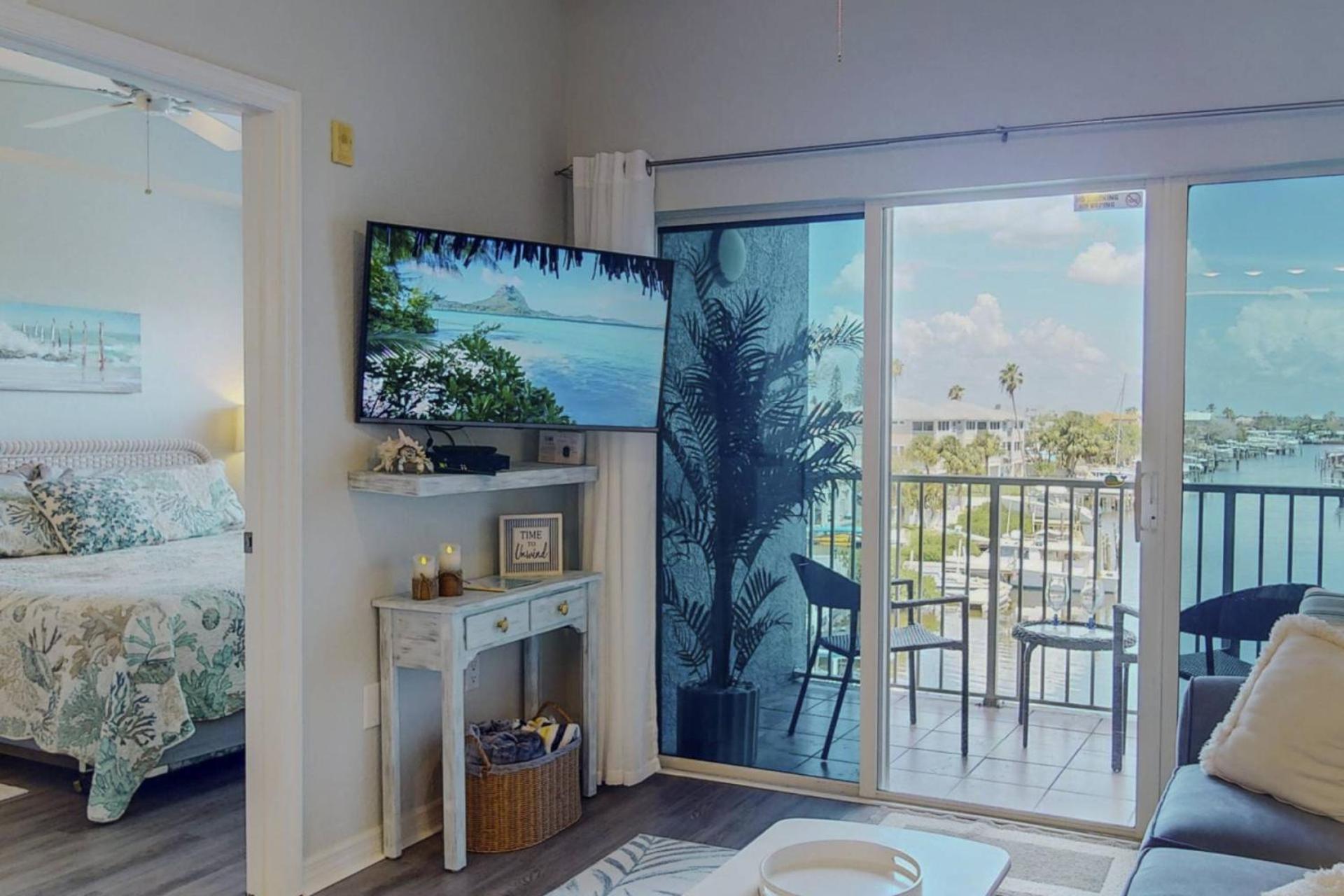 Holiday home 303 - Skyline - The Perky Pelican
