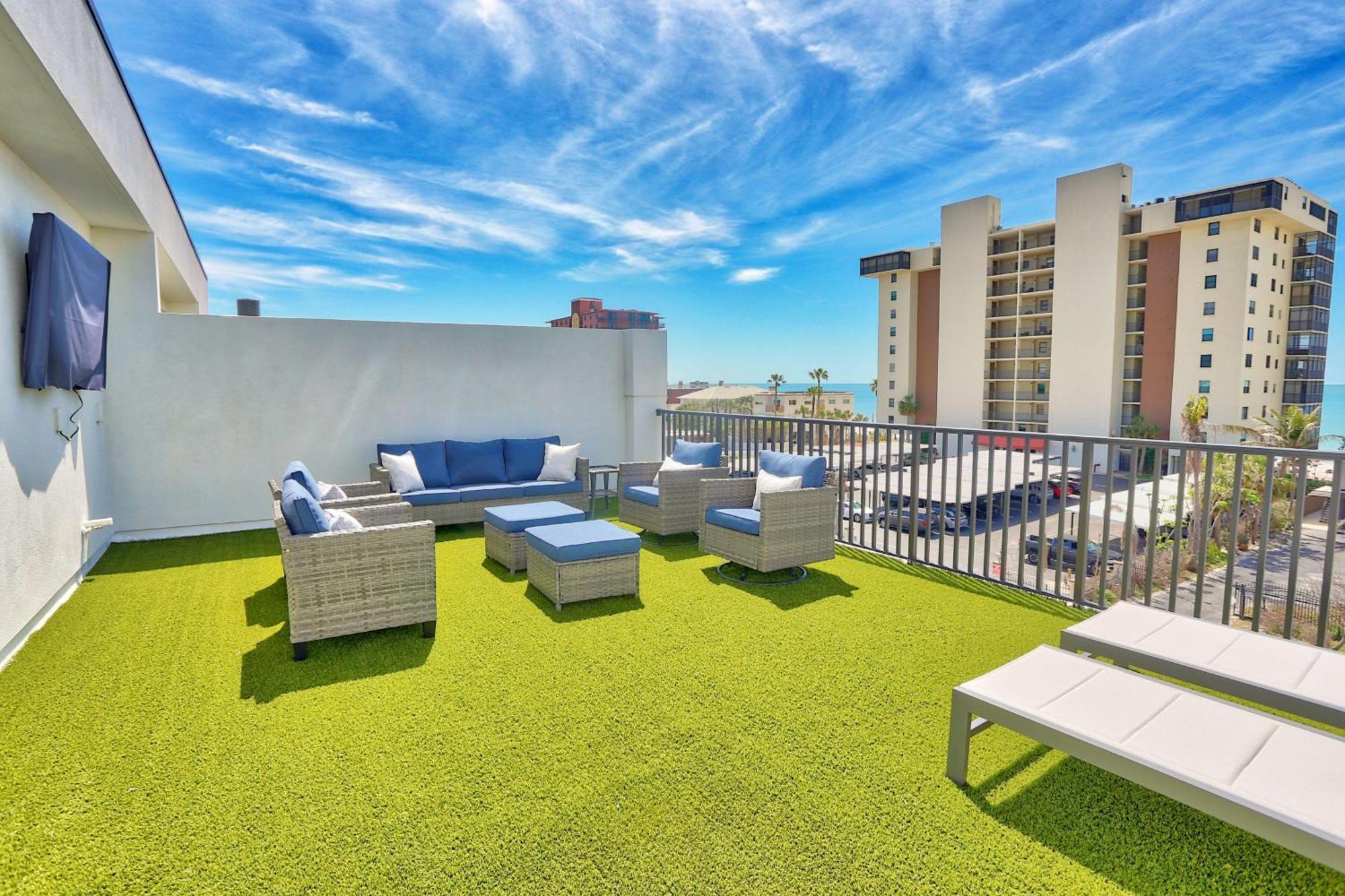 Azul Townhomes C1 - Sol Retreat * St. Pete Beach