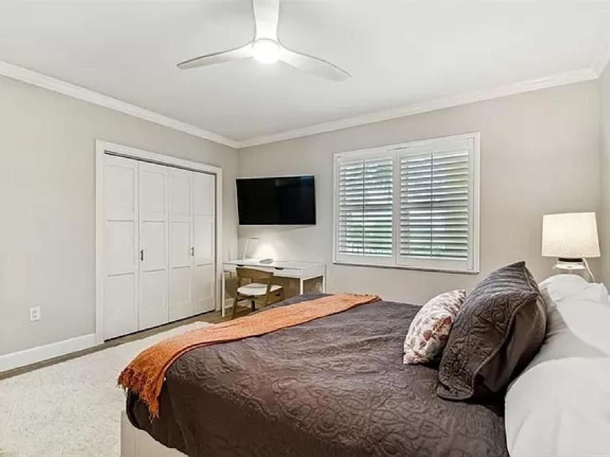 Apartment Relaxing Beachfront In North Redington