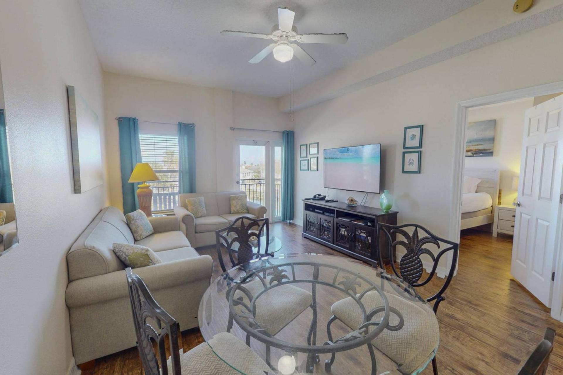 305 - Madeira Bay * St. Pete Beach