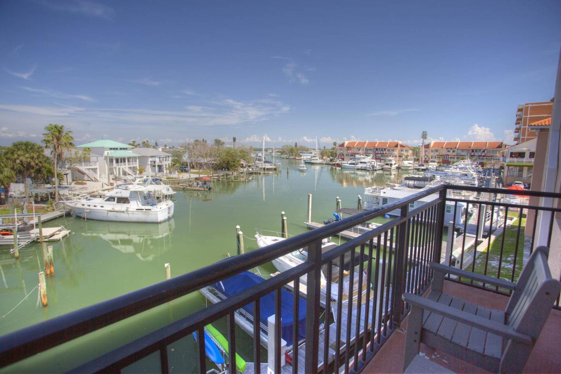305 - Madeira Bay Holiday home St. Pete Beach