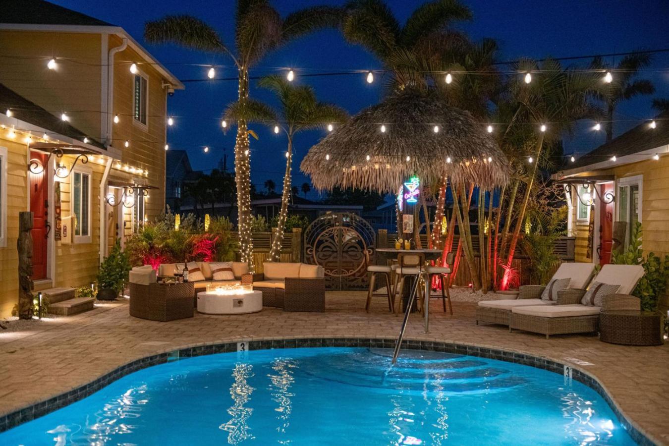 Steps To Beach, Heated Pool, 2 Queen Beds, 2ba Hotel *