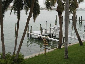 Malyn St. Pete Beach