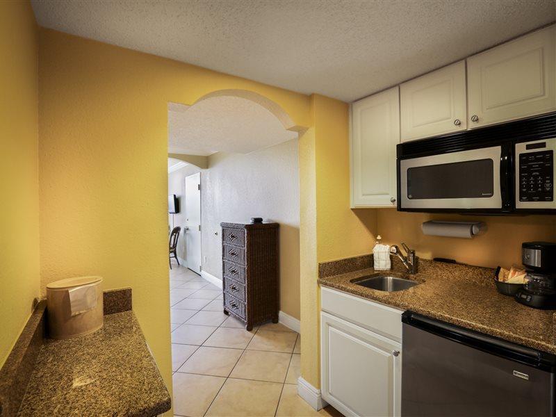 Hotel Barefoot Club St. Pete Beach