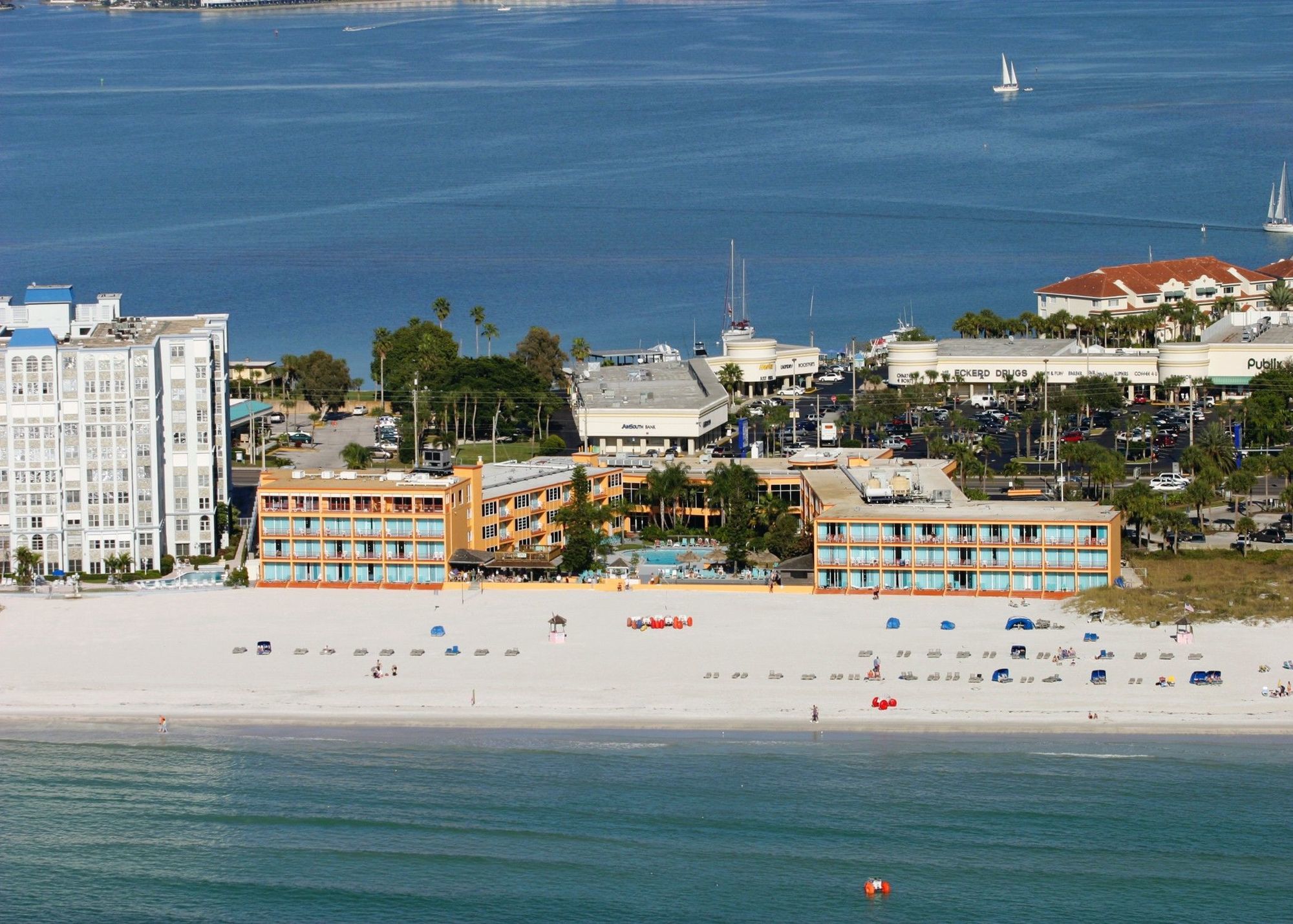 Dolphin Hotel 3*