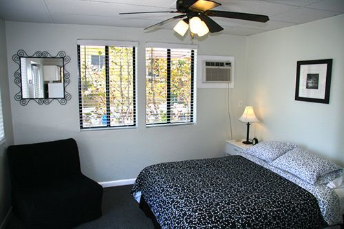 Sabal Palms 2*