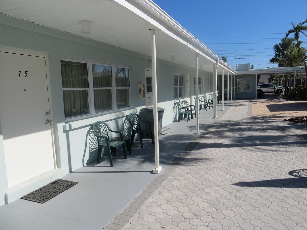 Miramar Motel