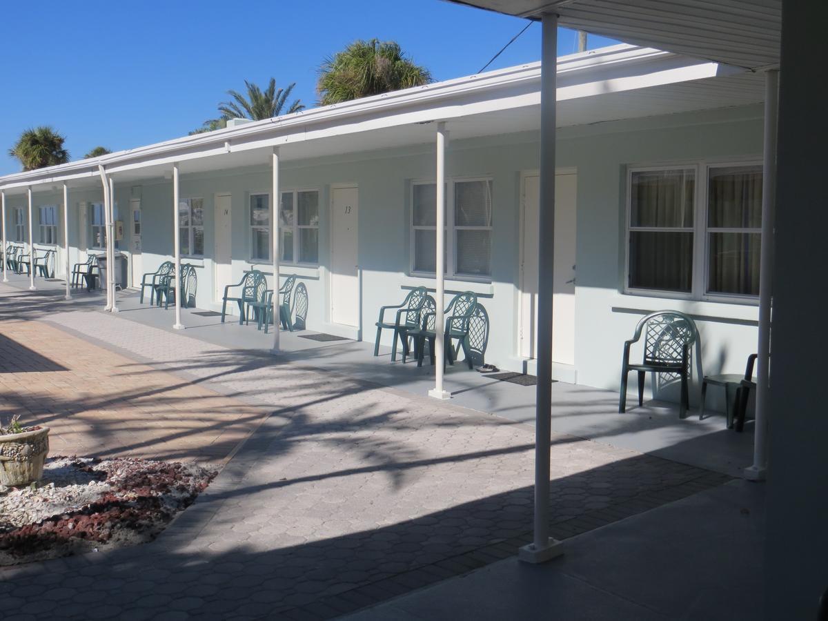 Miramar Motel 2*