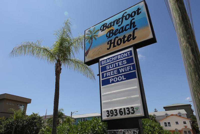Hotel Barefoot Club 3*