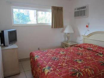 The House - Treasure Island Inn 2*