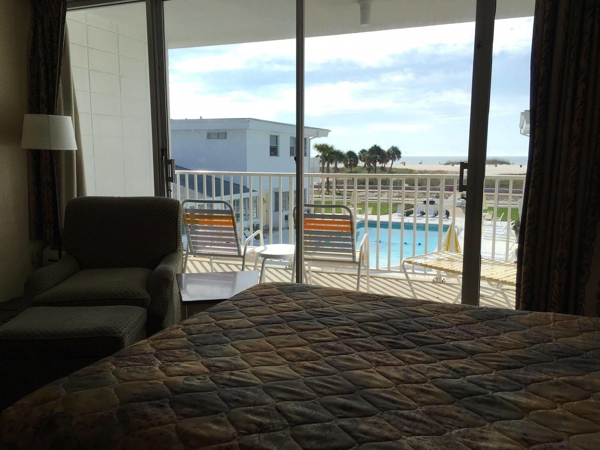 Hotel The Sands Of Treasure Island St. Pete Beach