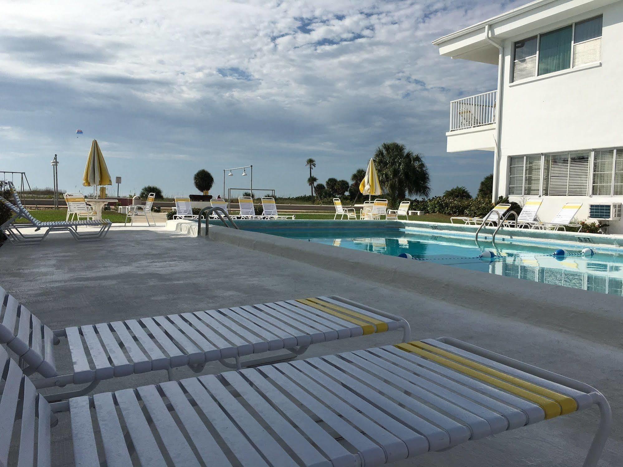 The Sands Of Treasure Island Hotel 2*