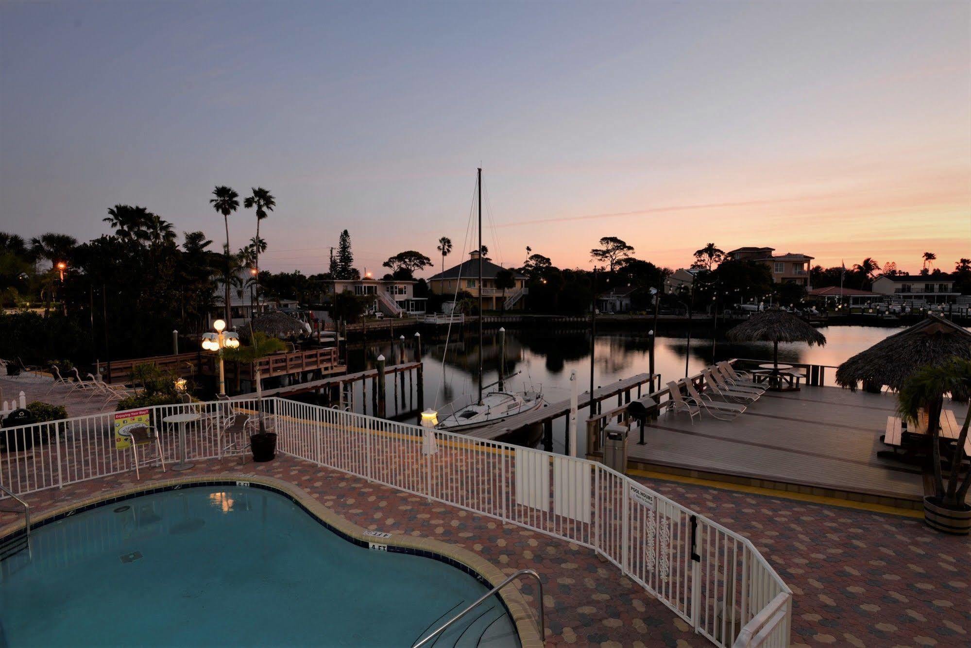 Bayview Plaza Waterfront