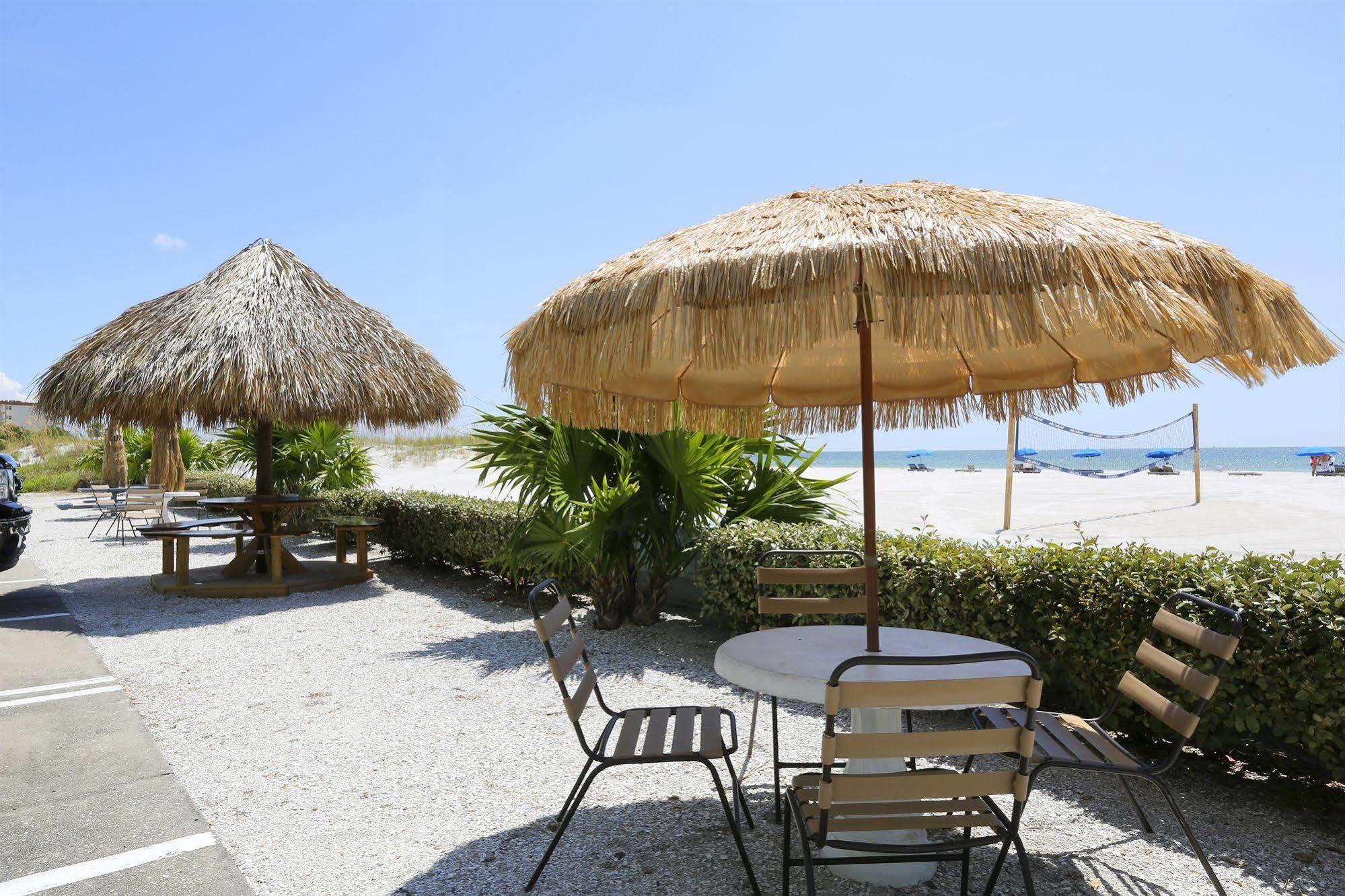 Hotel Barefoot Club St. Pete Beach