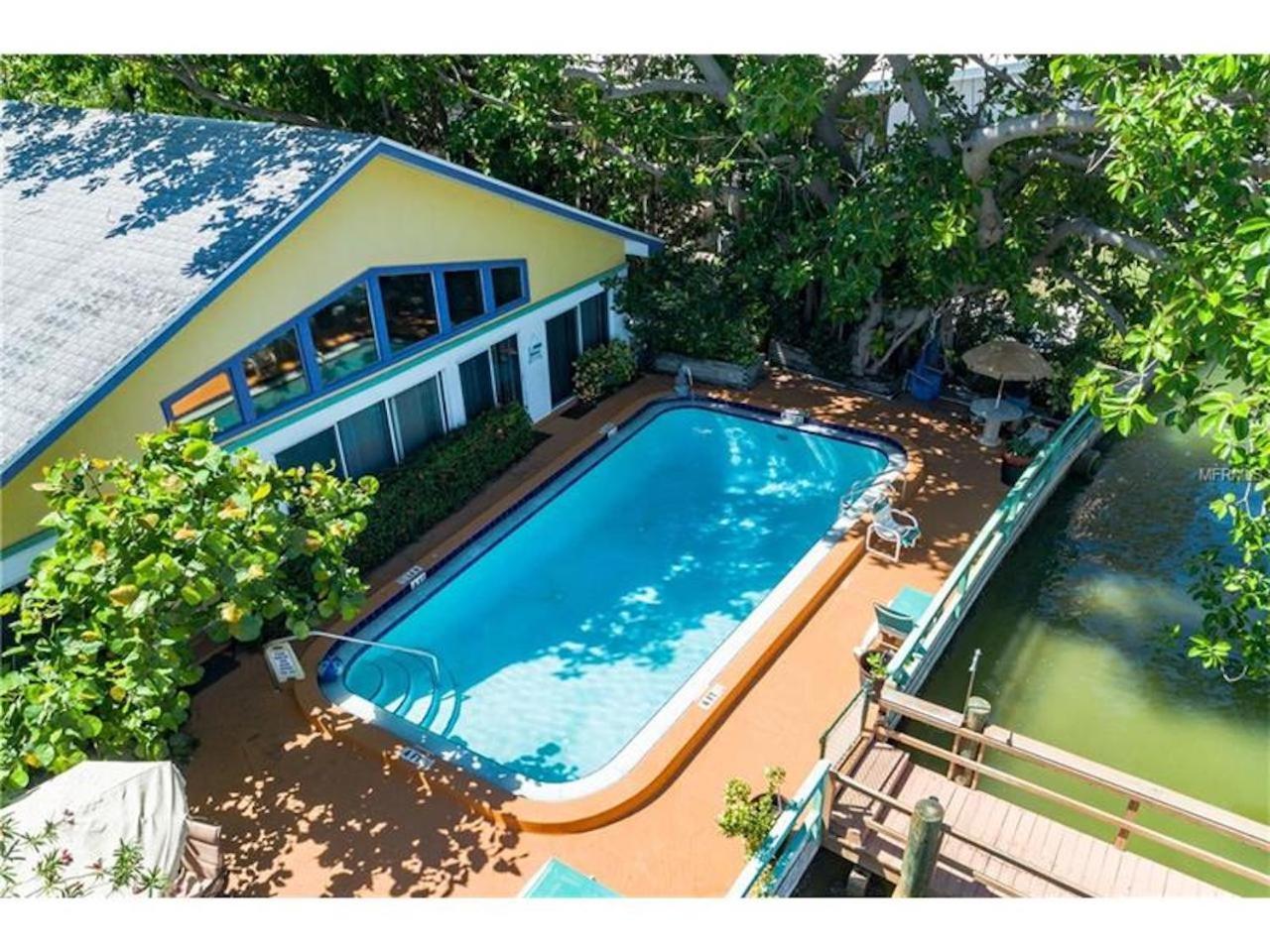 Affordable Beach - One Bedroom Dlx *