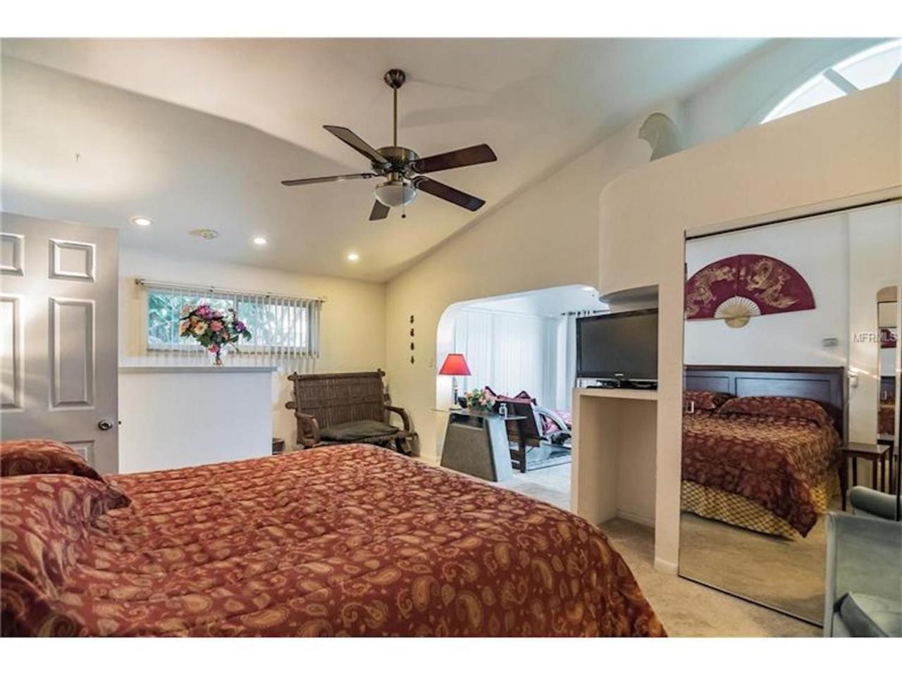 Affordable Beach Holiday home St. Pete Beach