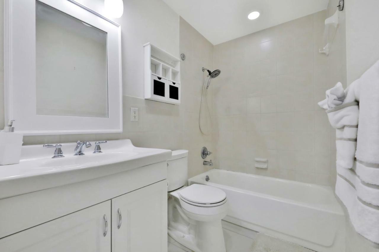 2 Bed 2 Bath In Tampa Bay *