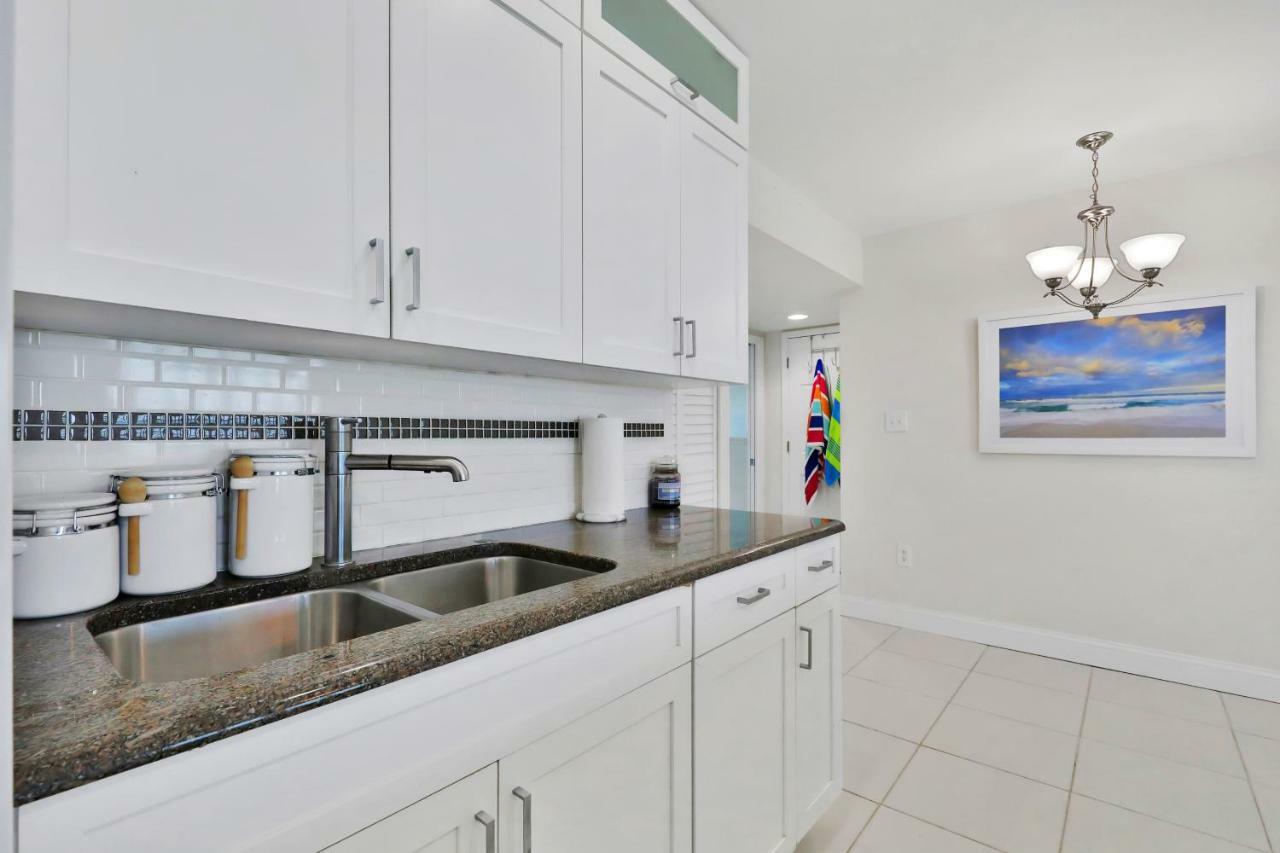 Apartment 2 Bed 2 Bath In Tampa Bay St. Pete Beach