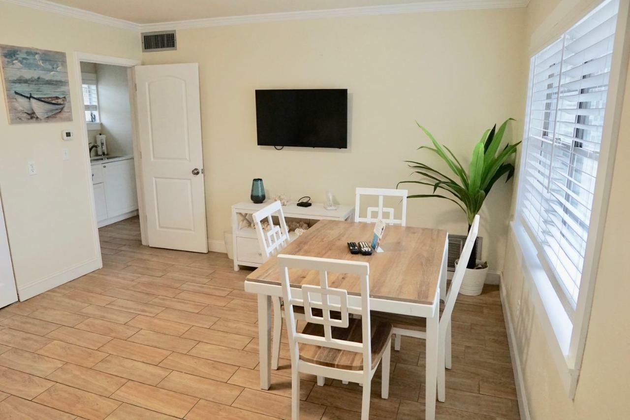 Motel The Molloy - Treasure Island & 3*