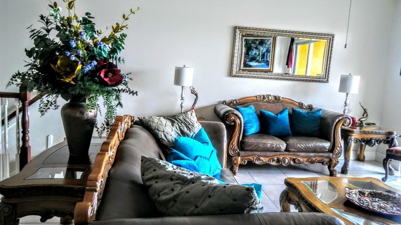 Holiday home And Bay Mediterraneantownhouse *