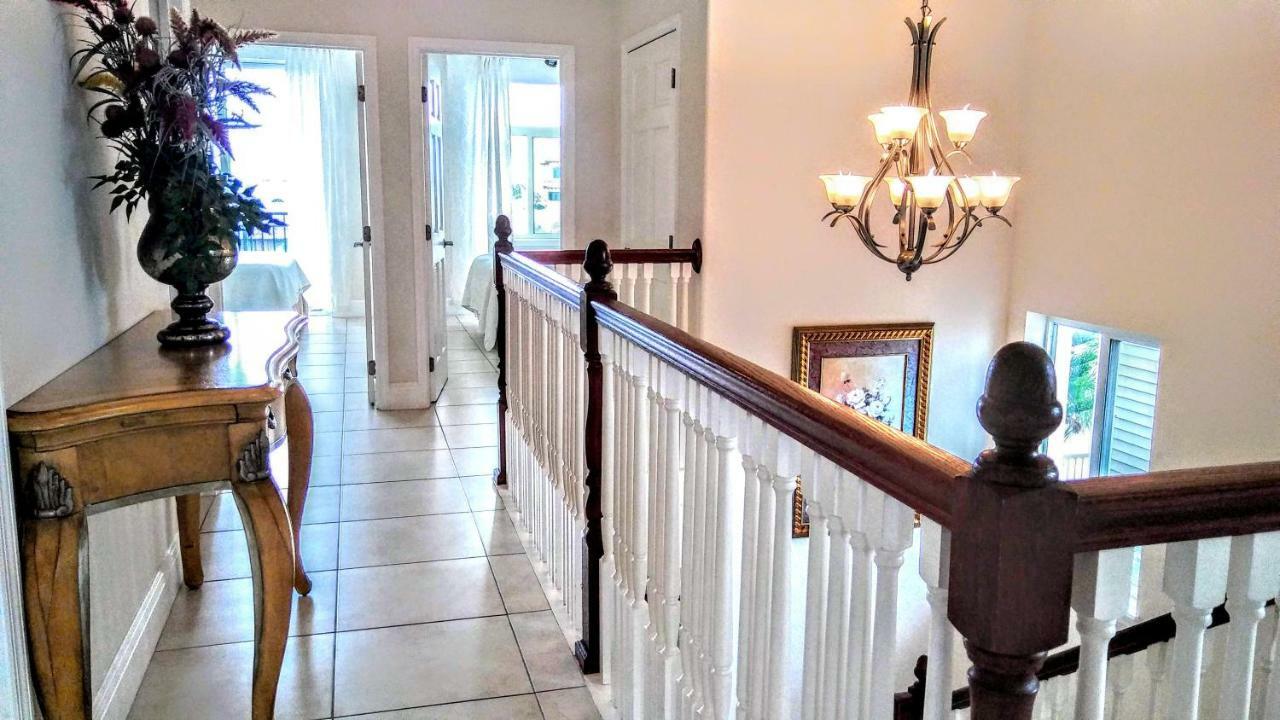 Mediterranean Three Story Townhouse Holiday home *