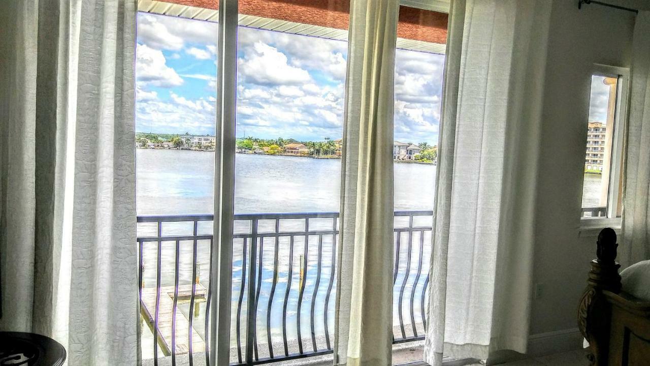 Mediterranean Three Story Townhouse Holiday home *