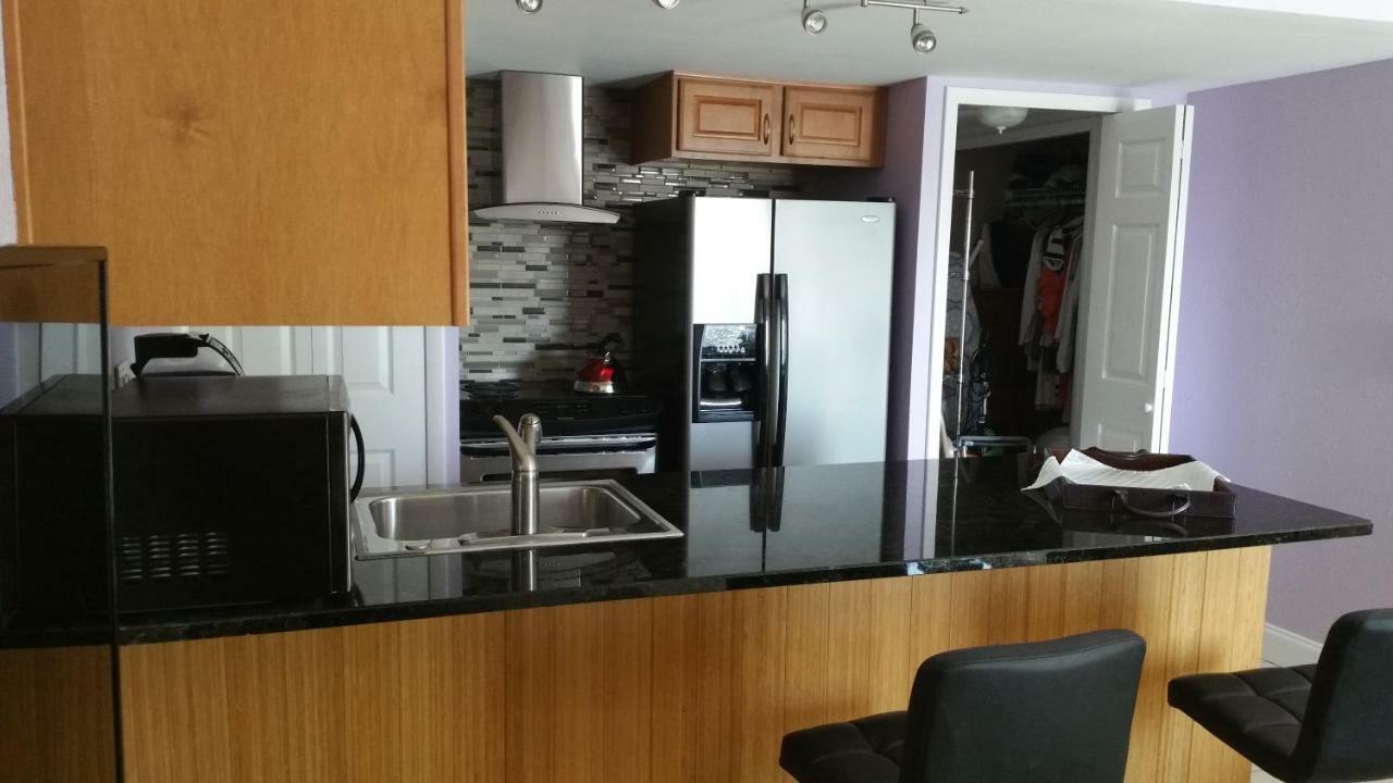 Treasure Island Beautiful Vacation Apartment St. Pete Beach