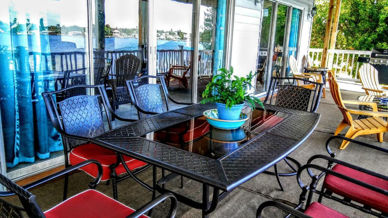3000 Sq Ft And Bay *