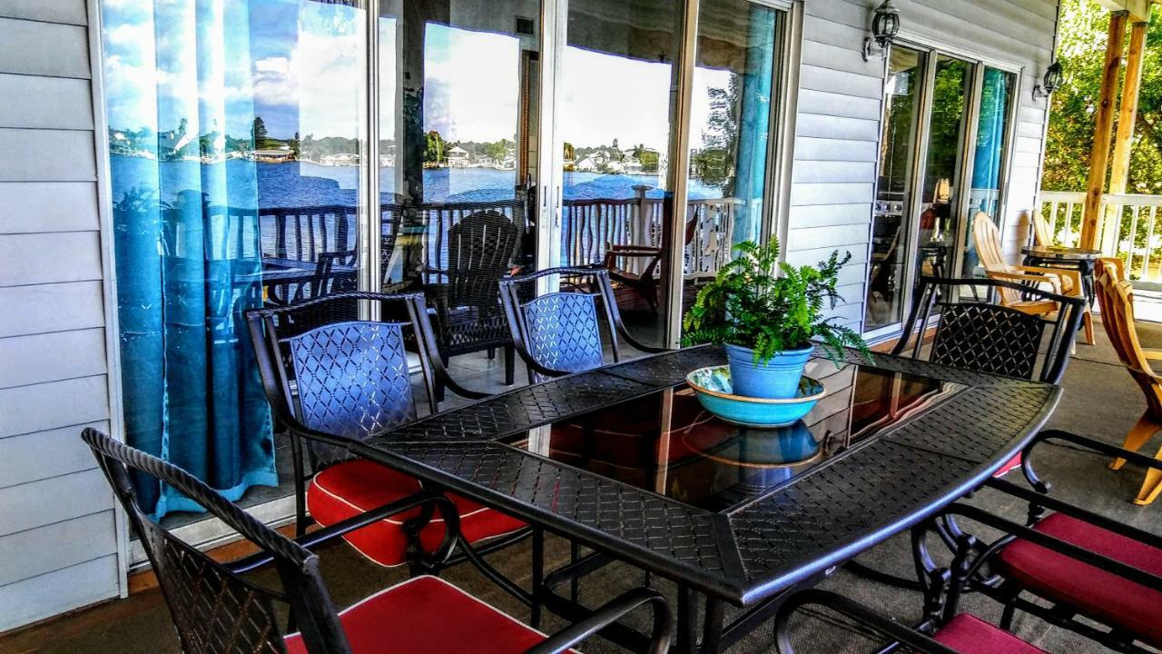 3000 Sq Ft And Bay St. Pete Beach