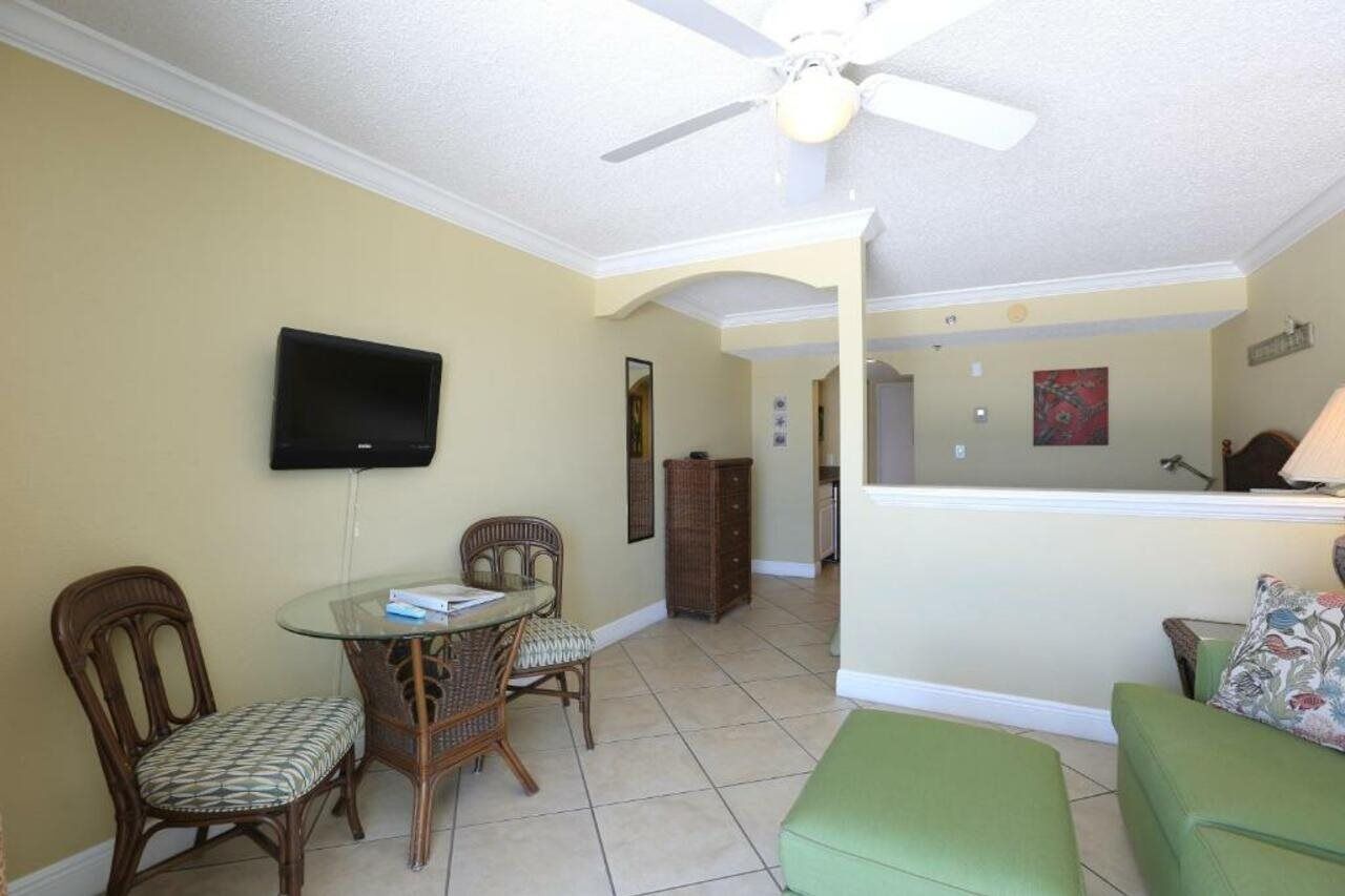 Hotel Barefoot Club St. Pete Beach