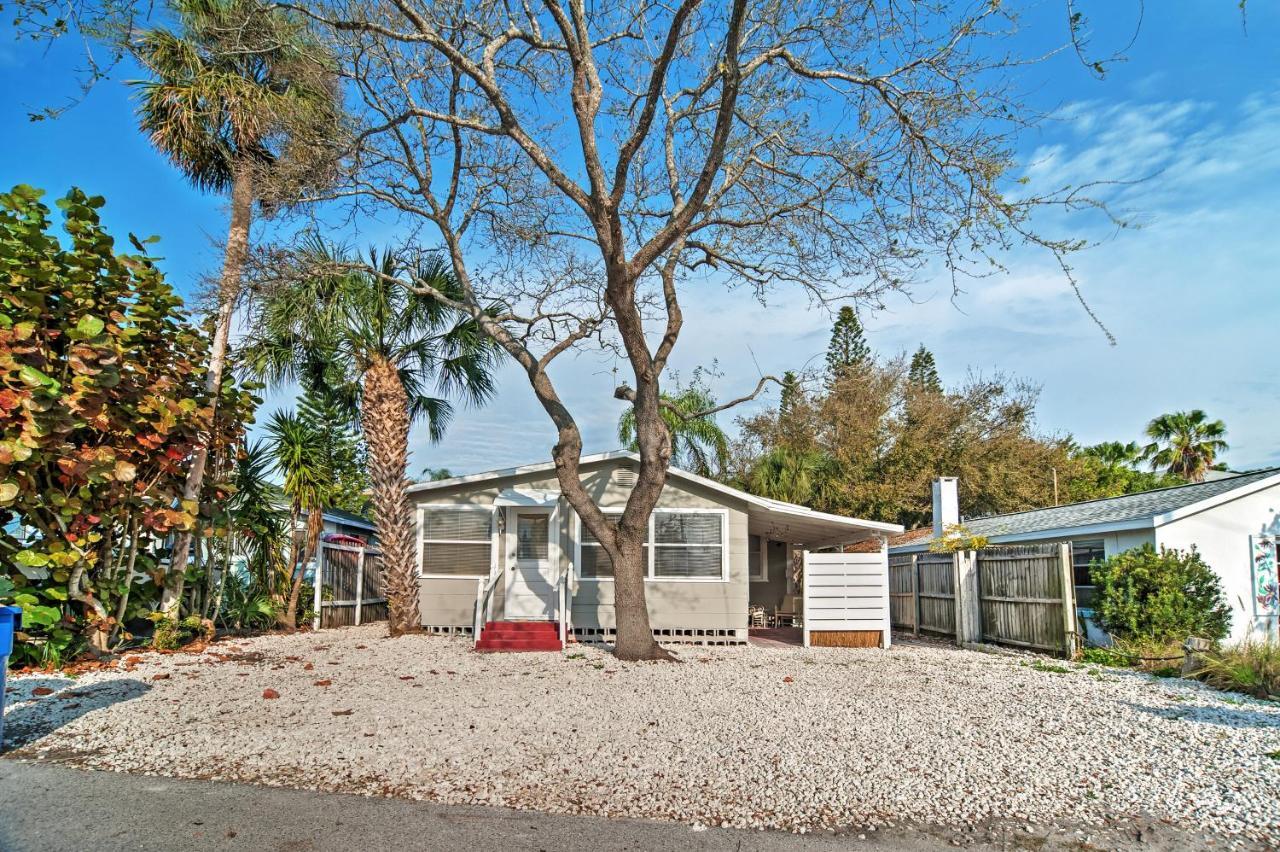 Holiday home Treasure Island Cottage, Near Boardwalk And Beach! St. Pete Beach