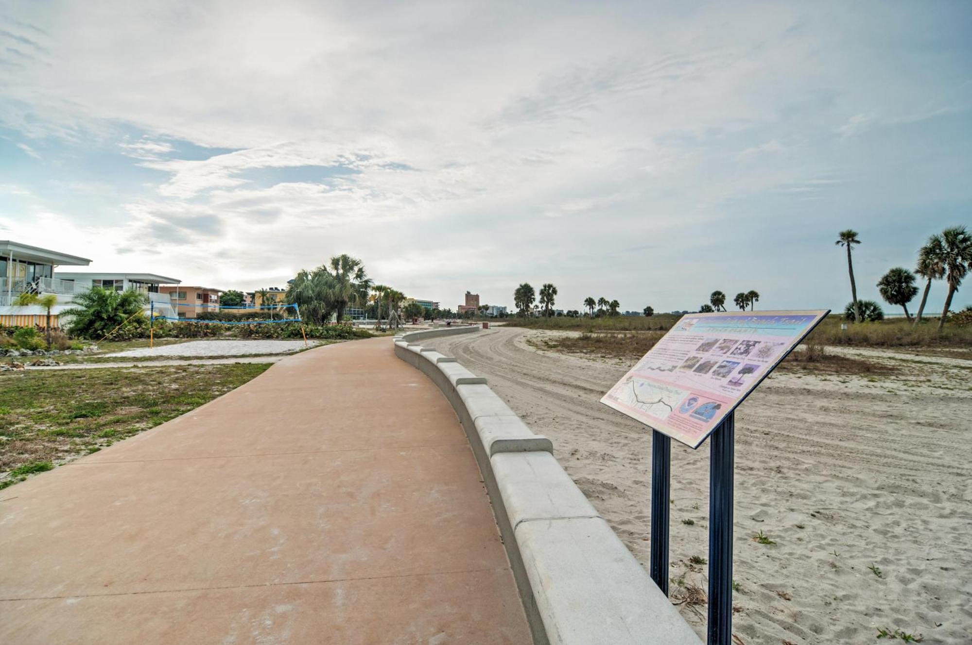 Holiday home Treasure Island Cottage, Near Boardwalk And Beach!