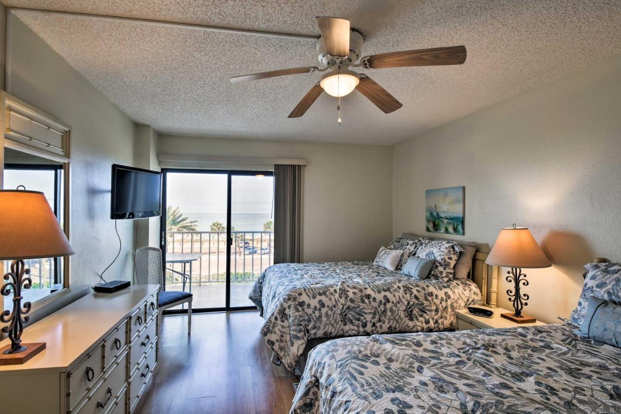 Apartment Coastal With Balcony Walk To Madeira Beach! St. Pete Beach