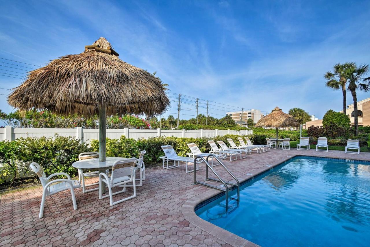 Coastal With Balcony Walk To Madeira Beach! * St. Pete Beach