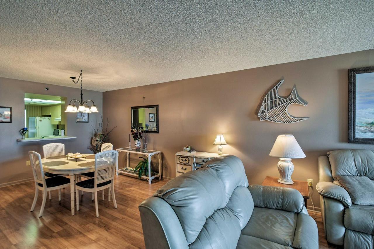 Coastal With Balcony Walk To Madeira Beach! St. Pete Beach